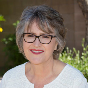 Meet your Posher, Lorrie